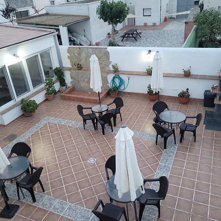 La Llar De Laura Guest House Ел Побленоу дел Делта Екстериор снимка
