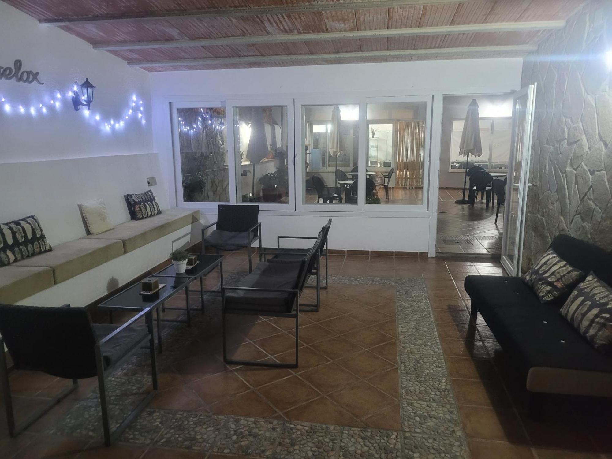 La Llar De Laura Guest House Ел Побленоу дел Делта Екстериор снимка