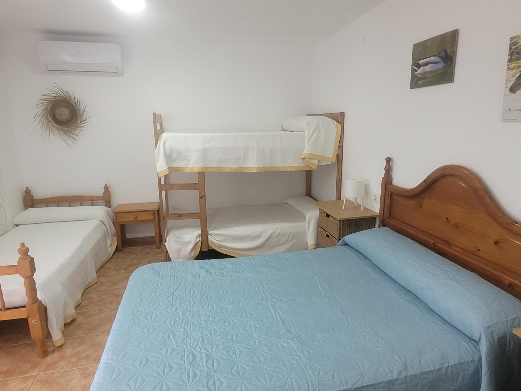 La Llar De Laura Guest House Ел Побленоу дел Делта Екстериор снимка