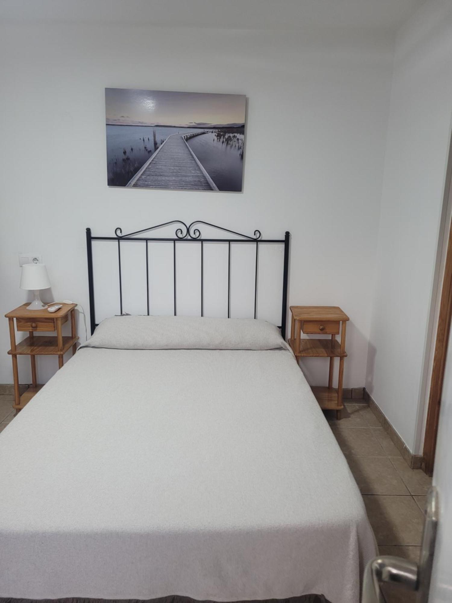 La Llar De Laura Guest House Ел Побленоу дел Делта Екстериор снимка