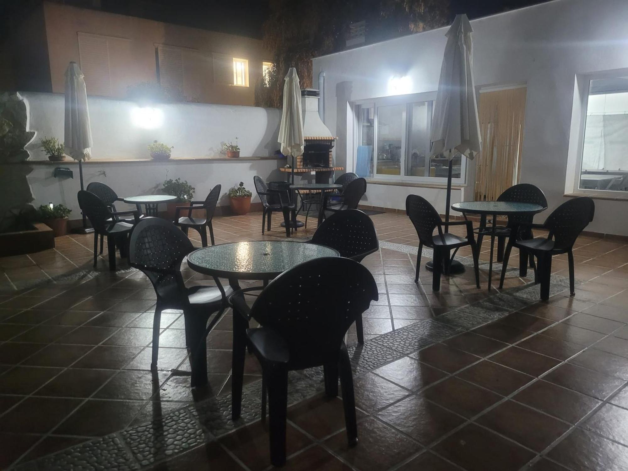 La Llar De Laura Guest House Ел Побленоу дел Делта Екстериор снимка